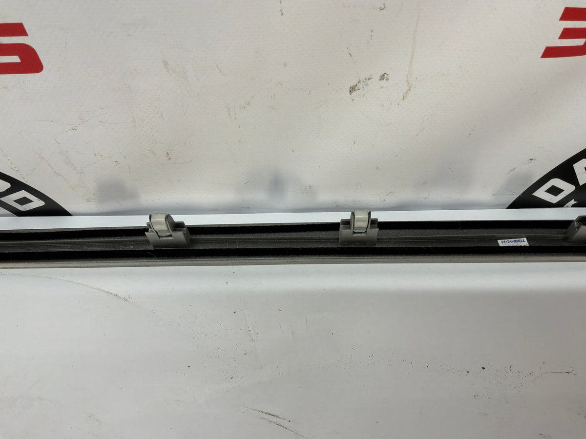 2008 Pontiac G8 GT LH & RH Silver Dash Trim Accent Applique Panel OEM