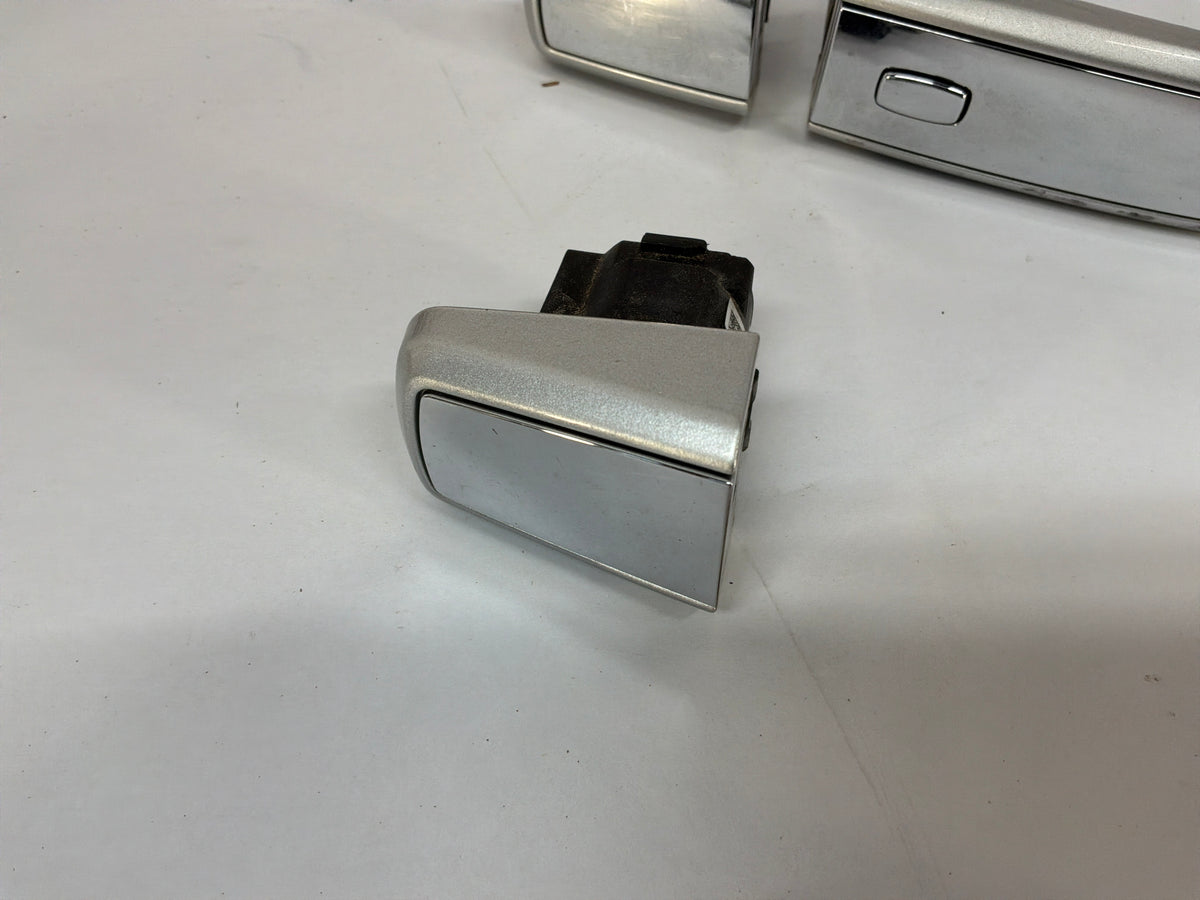 2014 Chevy SS Sedan Exterior Door Handles Set Silver OEM