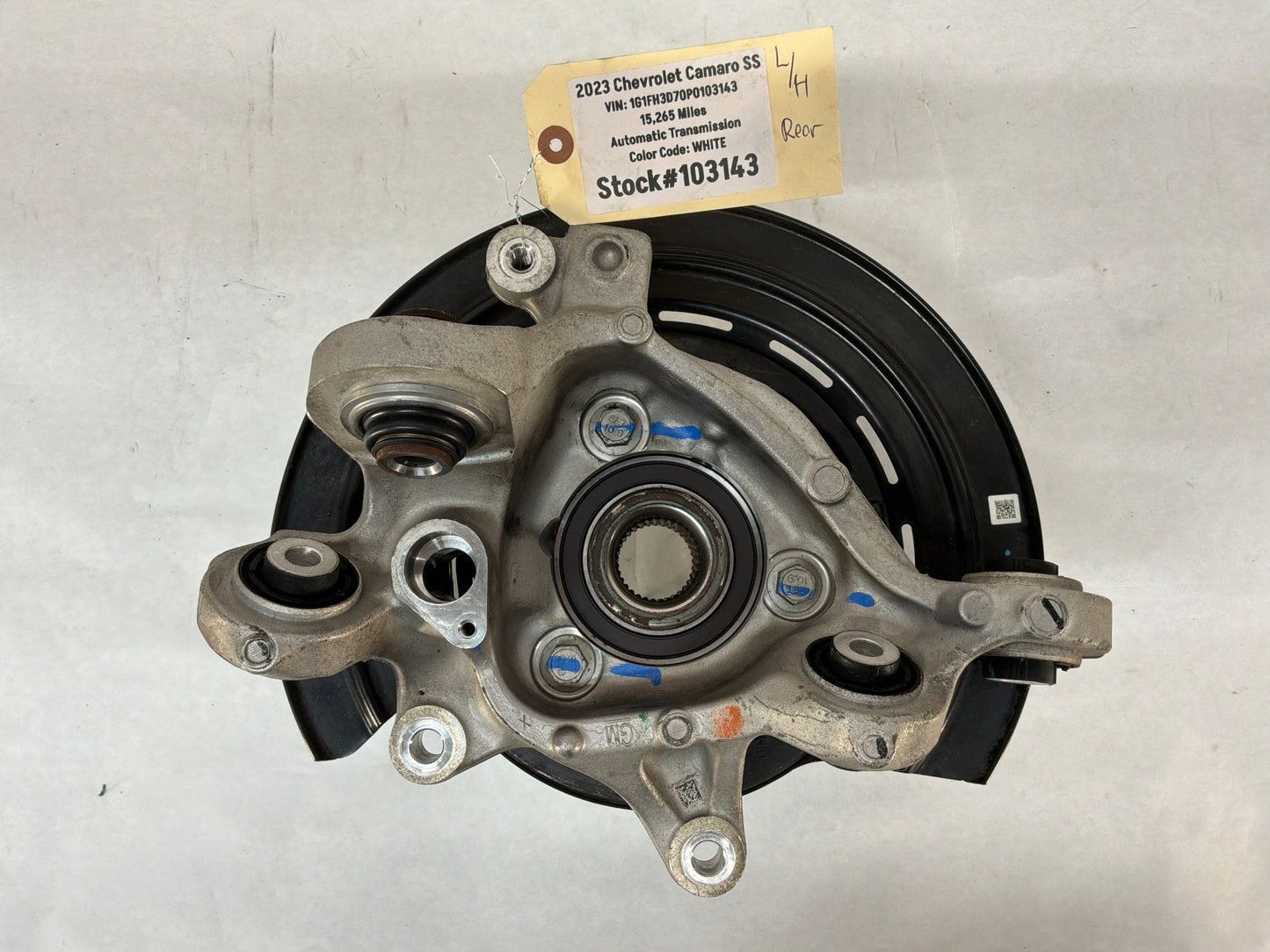2023 Chevy Camaro SS LH Driver Rear Suspension Spindle Knuckle Hub OEM