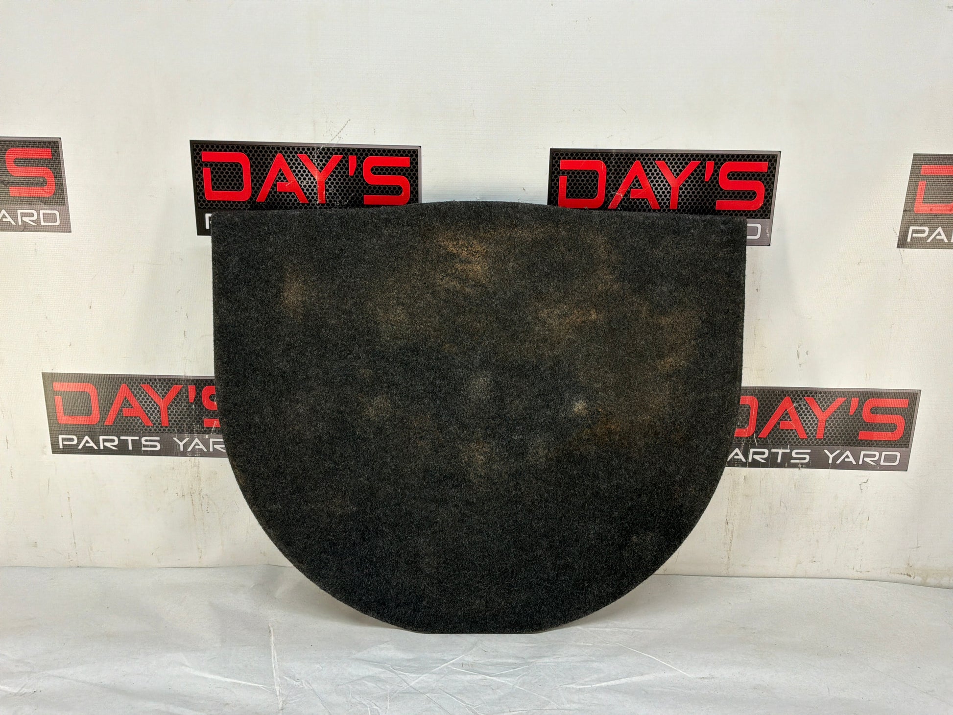 Tire cover - Day's Parts Yard
