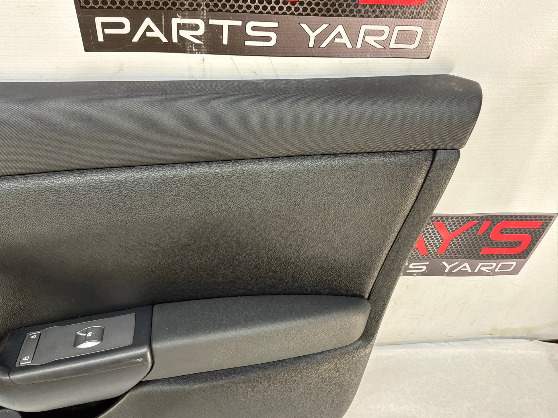 2013 Chevy Caprice PPV RH Passenger Front Interior Door Panel OEM - Day's Parts Yard