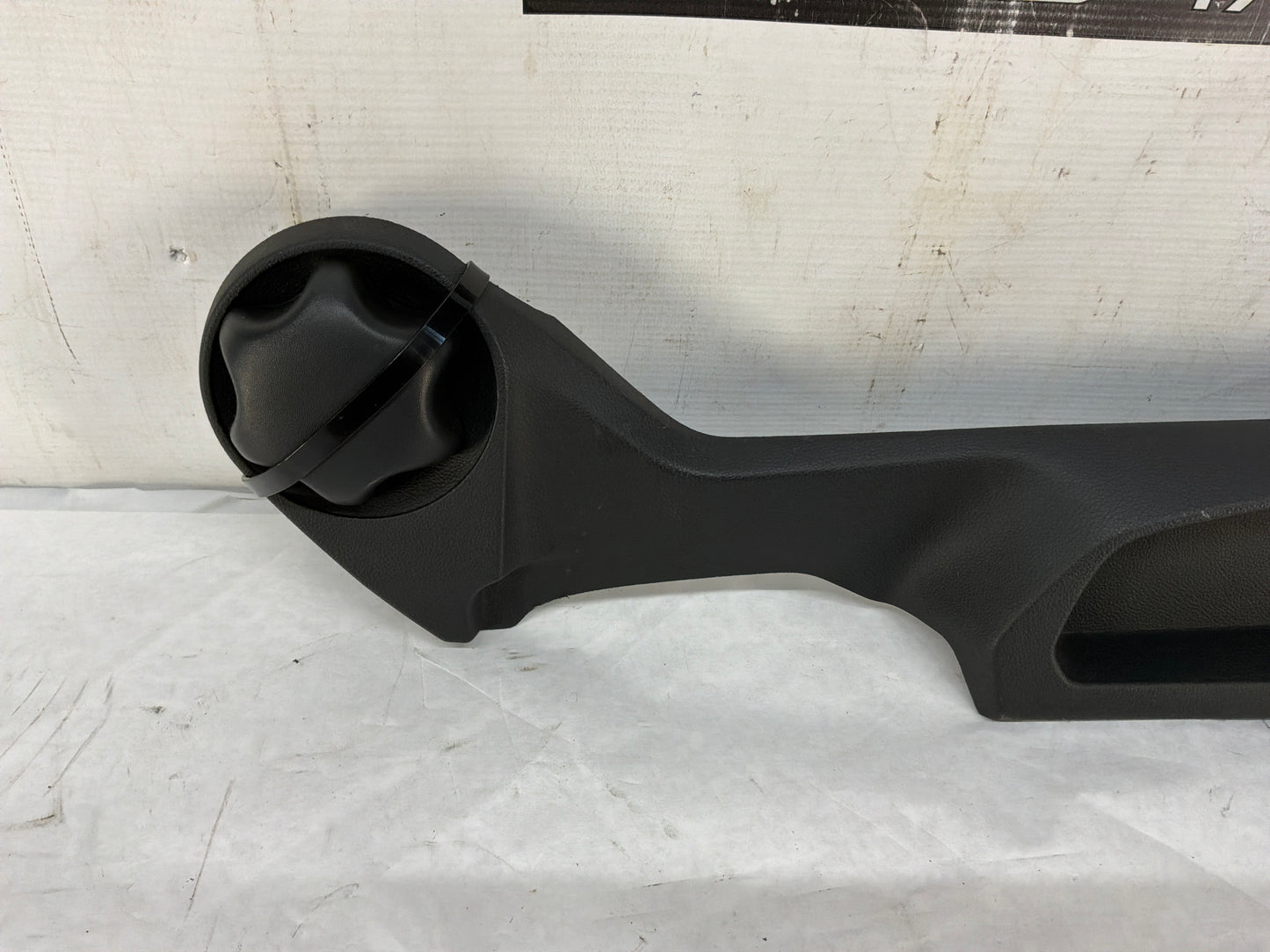 Rh seat control panel - Day's Parts Yard