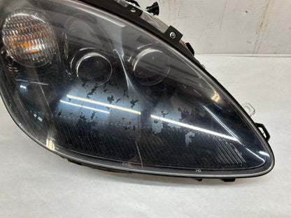 Rh headlight - Day's Parts Yard