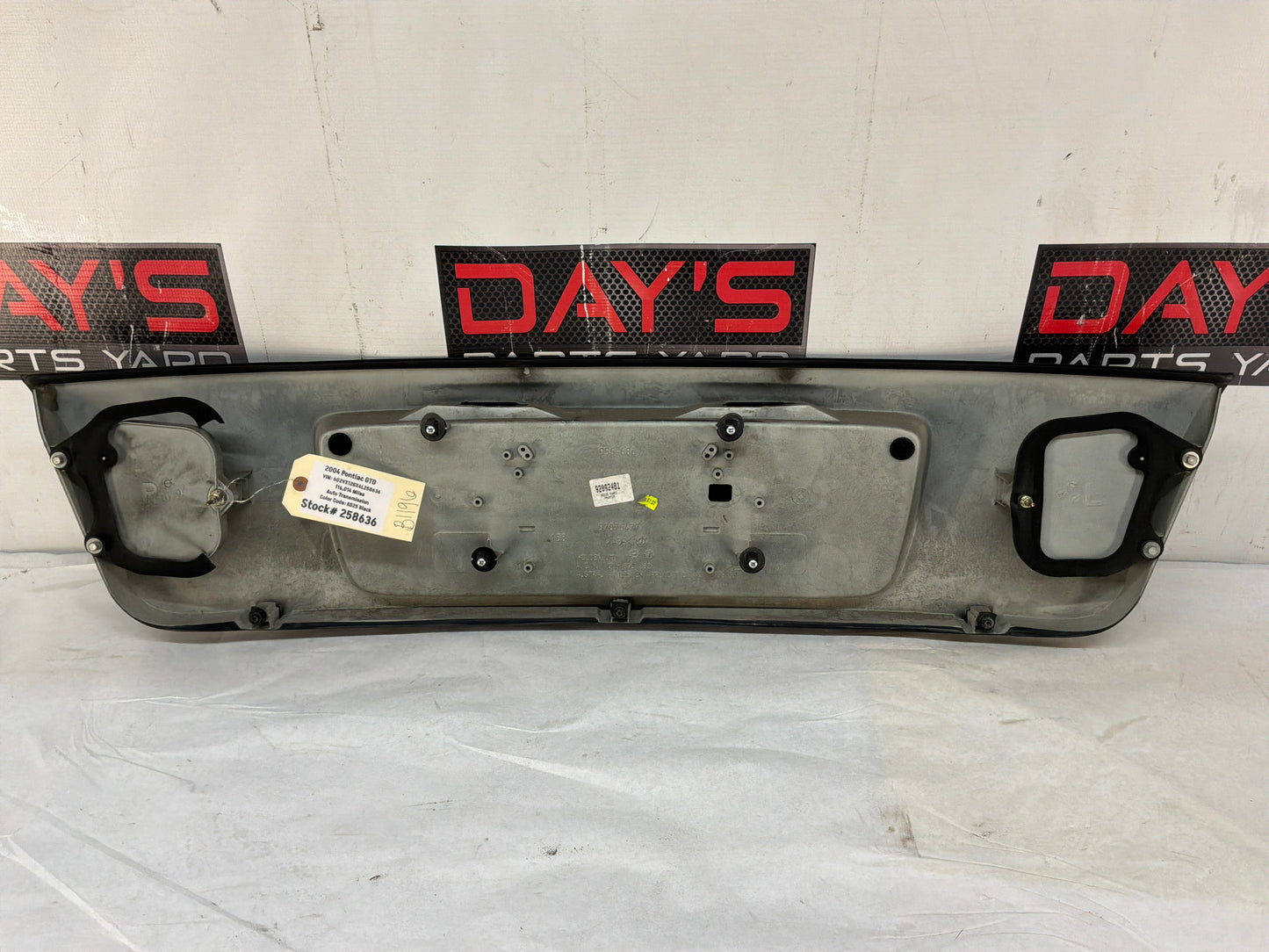 2004 Pontiac GTO Trunk Deck Lid Filler Insert Applique Panel Black OEM