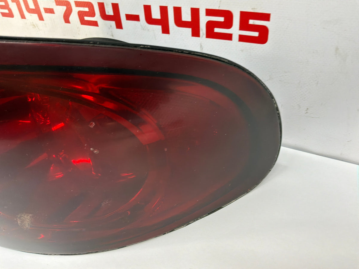 2006 Pontiac GTO RH Passenger Tail Light Taillight Lamp OEM