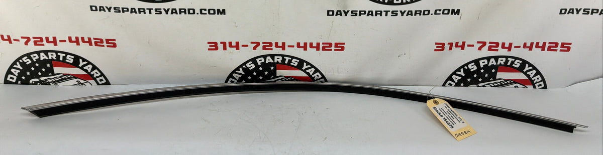 2009 Cadillac CTS-V LH Driver Roof Top Body Side Window Reveal Trim Molding OEM
