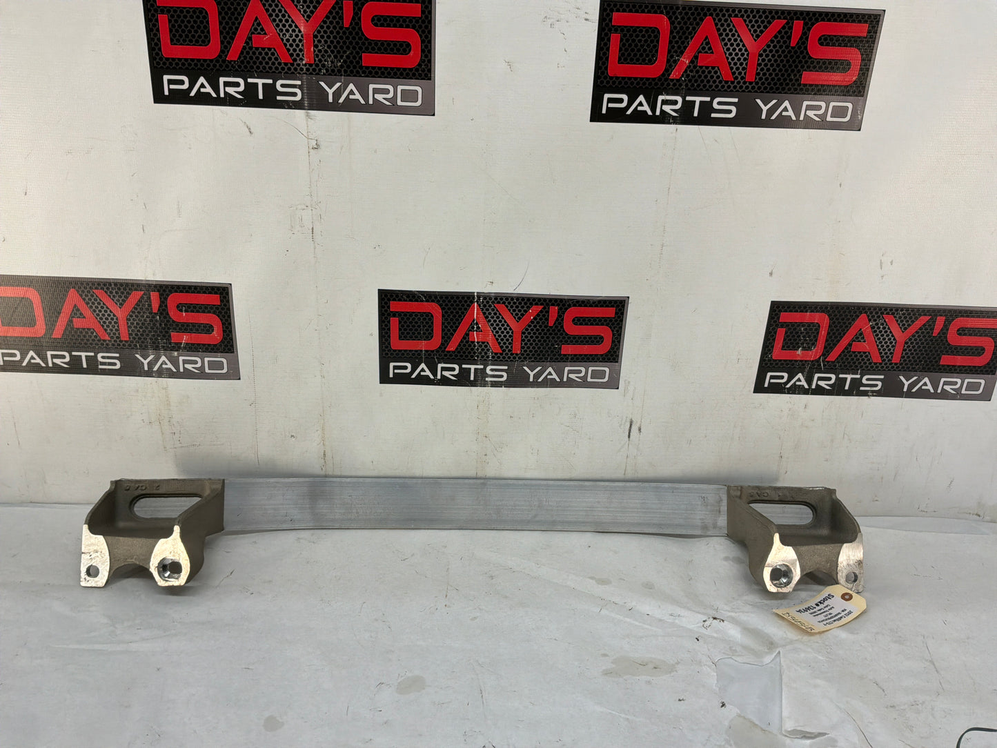 Strut tower brace - Day's Parts Yard