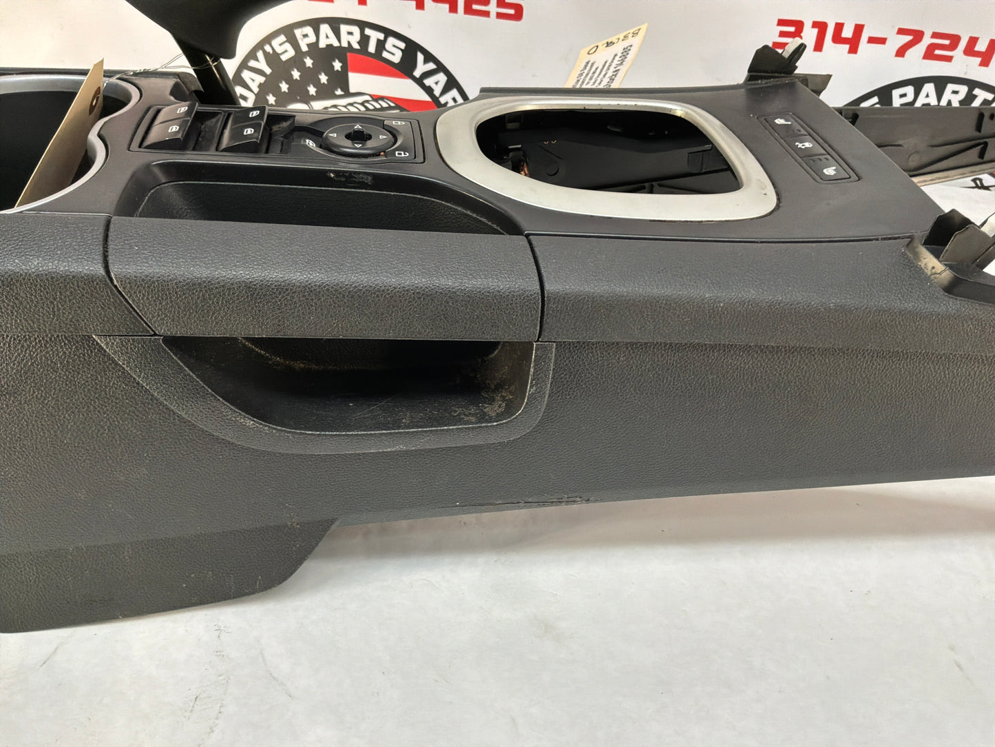 2008 Pontiac G8 Base Center Console Armrest w/ Automatic Shifter OEM