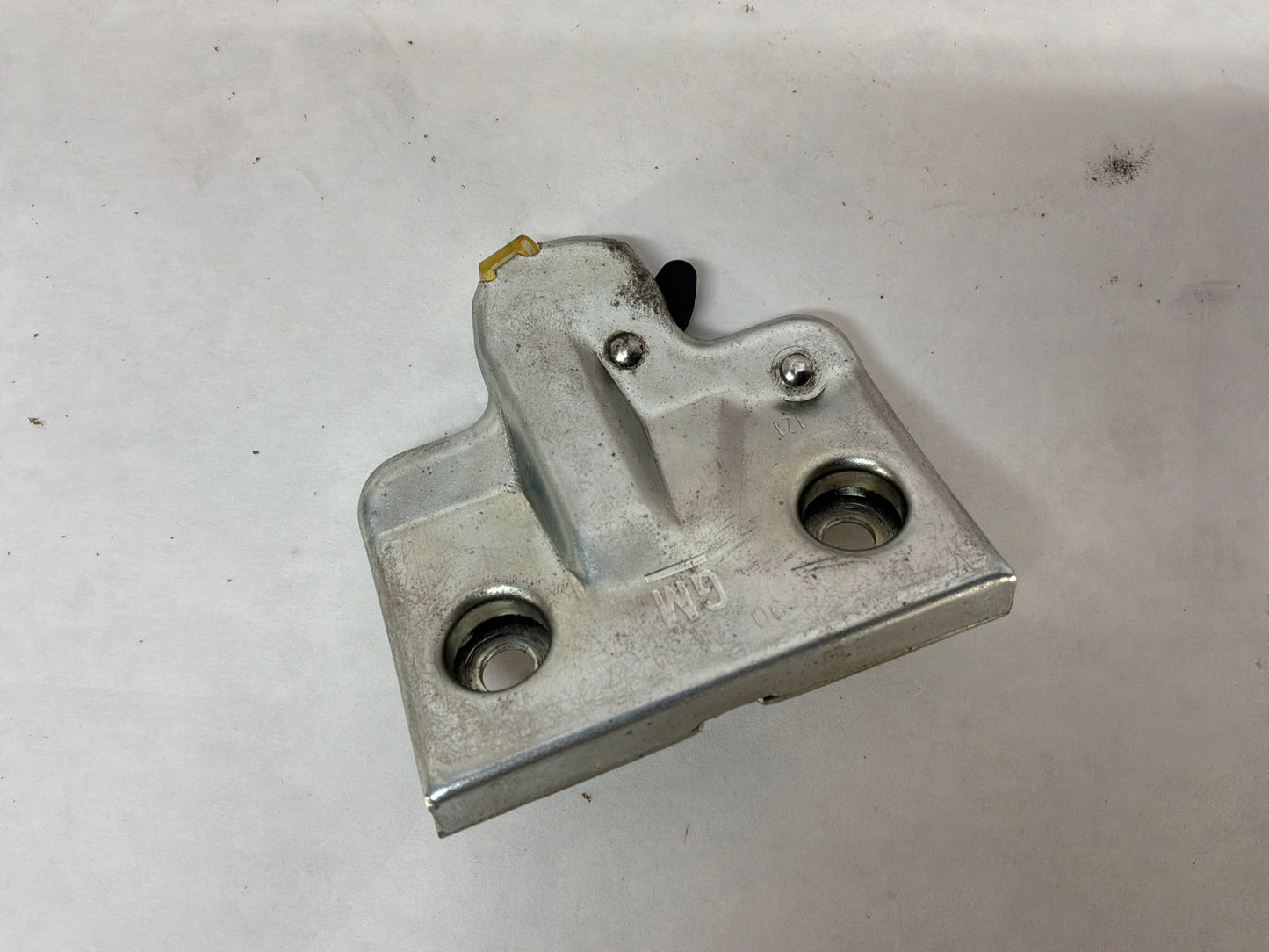 2005 Pontiac GTO Trunk Deck Lid Latch & Striker OEM