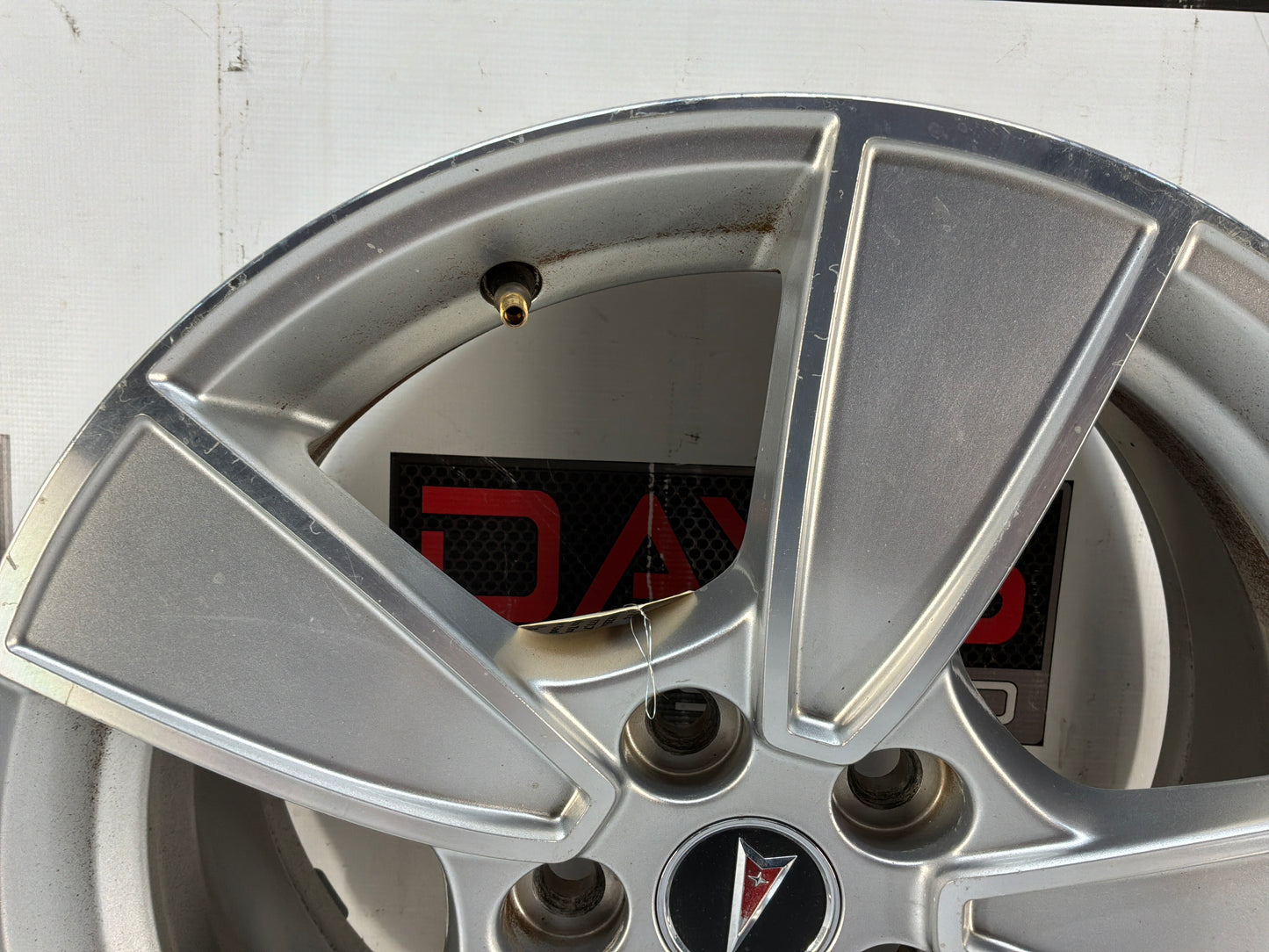 2008 Pontiac G8 GT Factory OEM Wheel 18x8 OEM