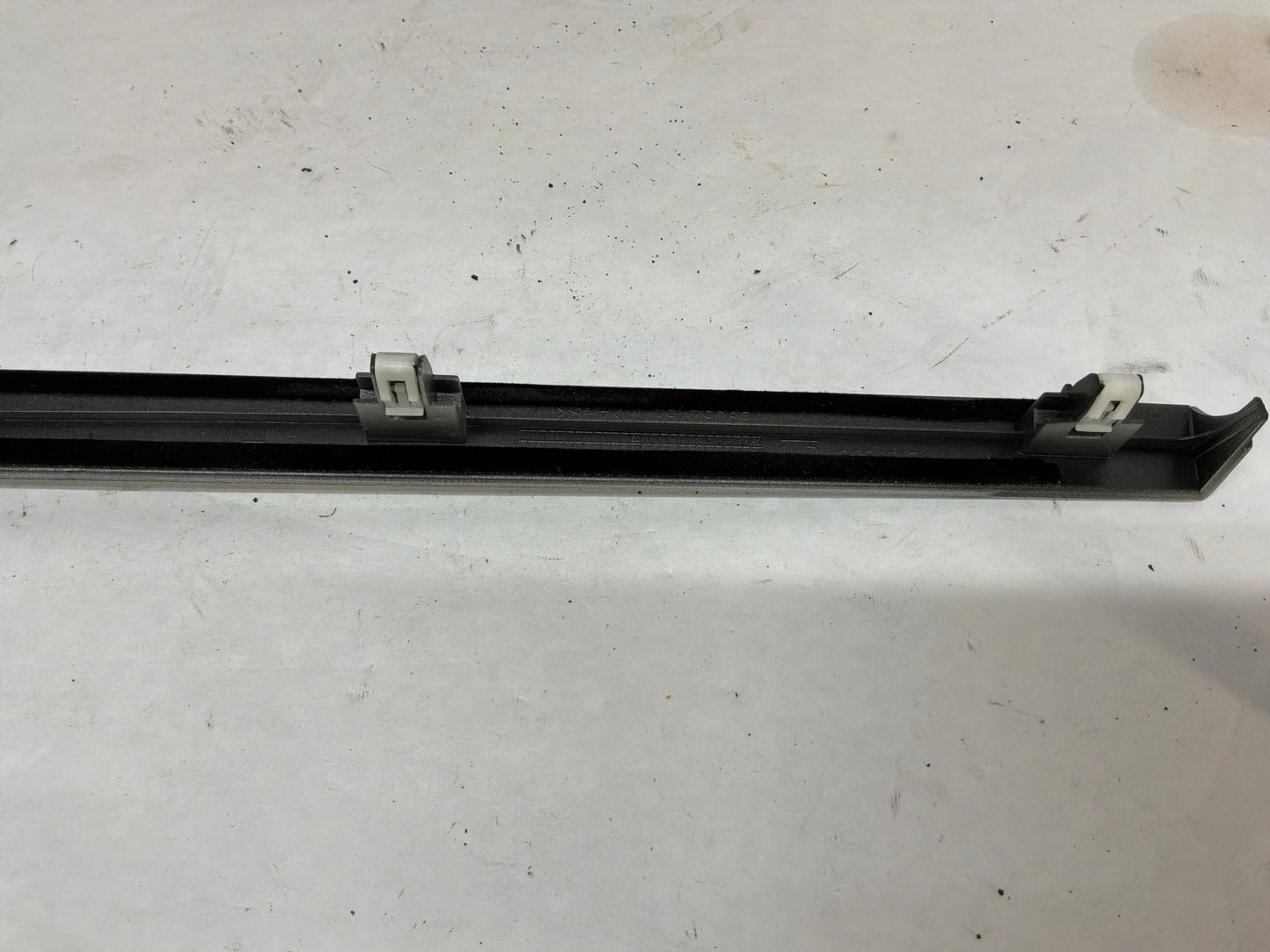 2008 Pontiac G8 Base LH & RH Silver Dash Trim Accent Applique Panel OEM