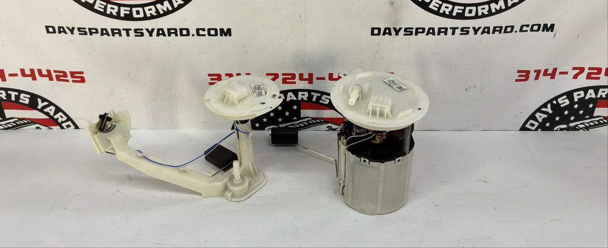 2014 Chevy SS Sedan Fuel Pump & Lever Sending Unit Assembly OEM