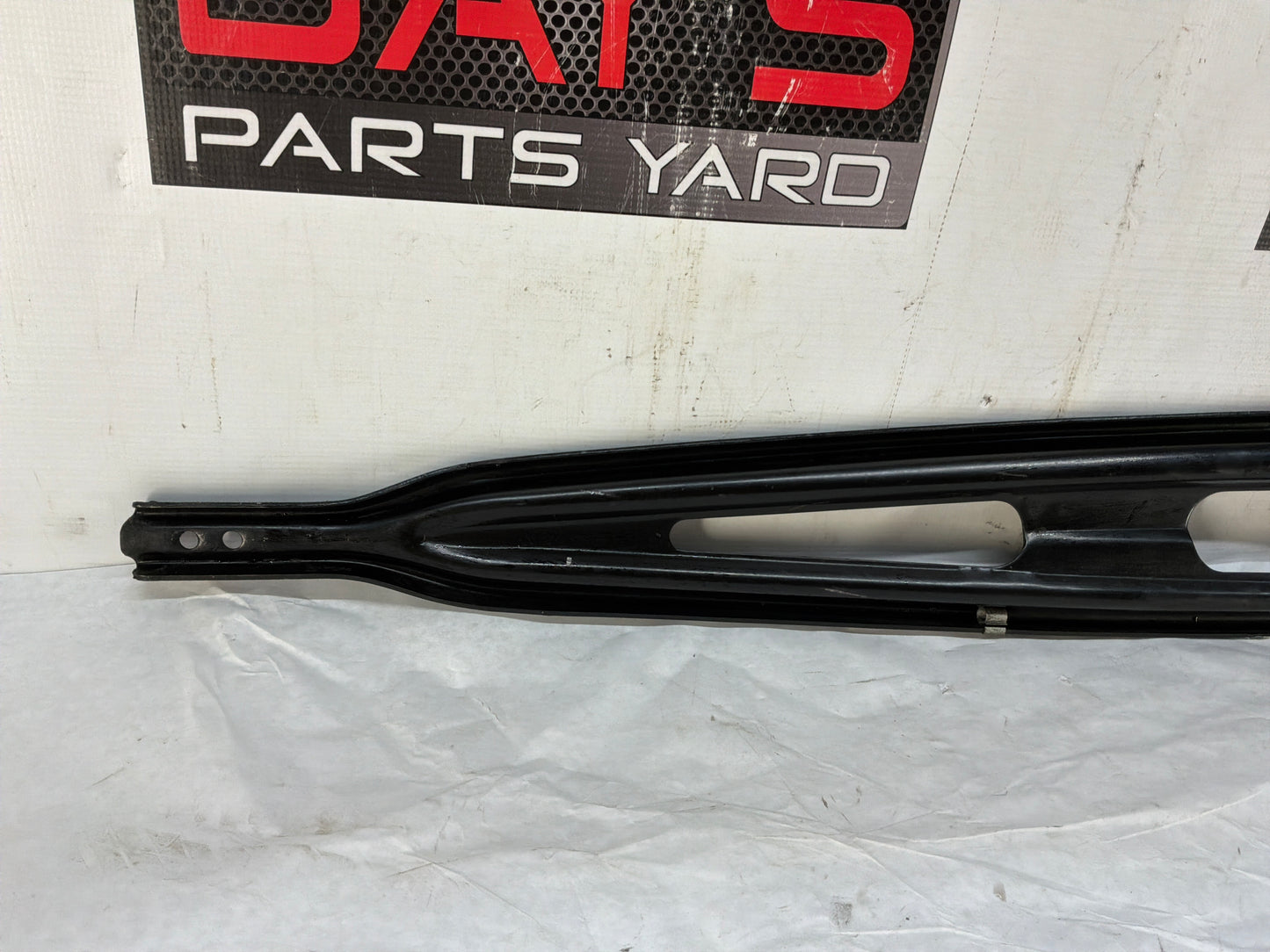 Arm brace - Day's Parts Yard