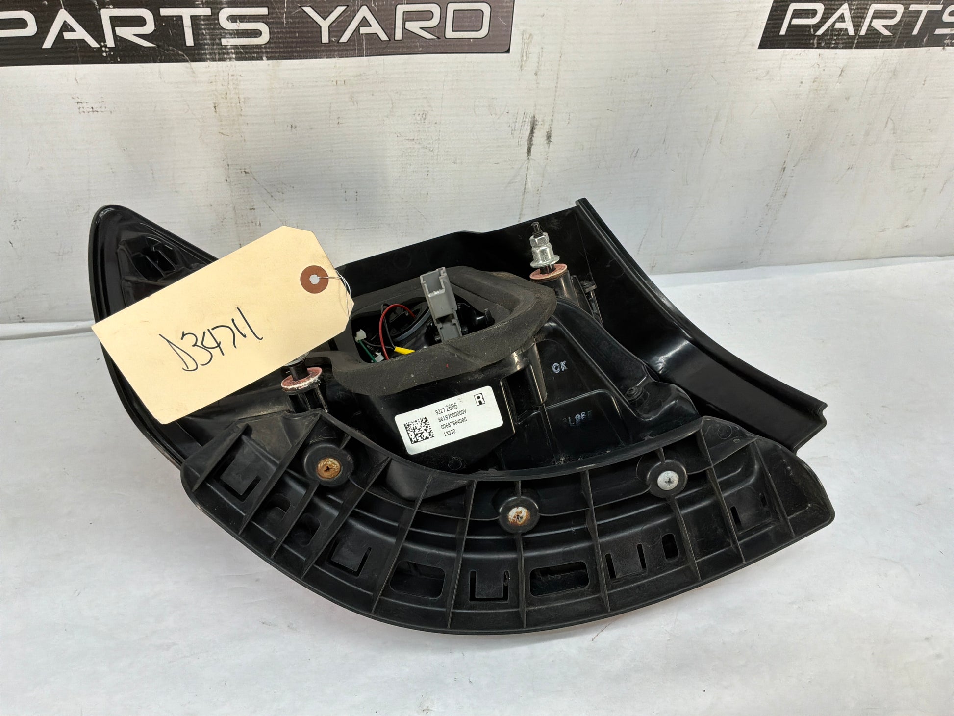 Taillight - Day's Parts Yard