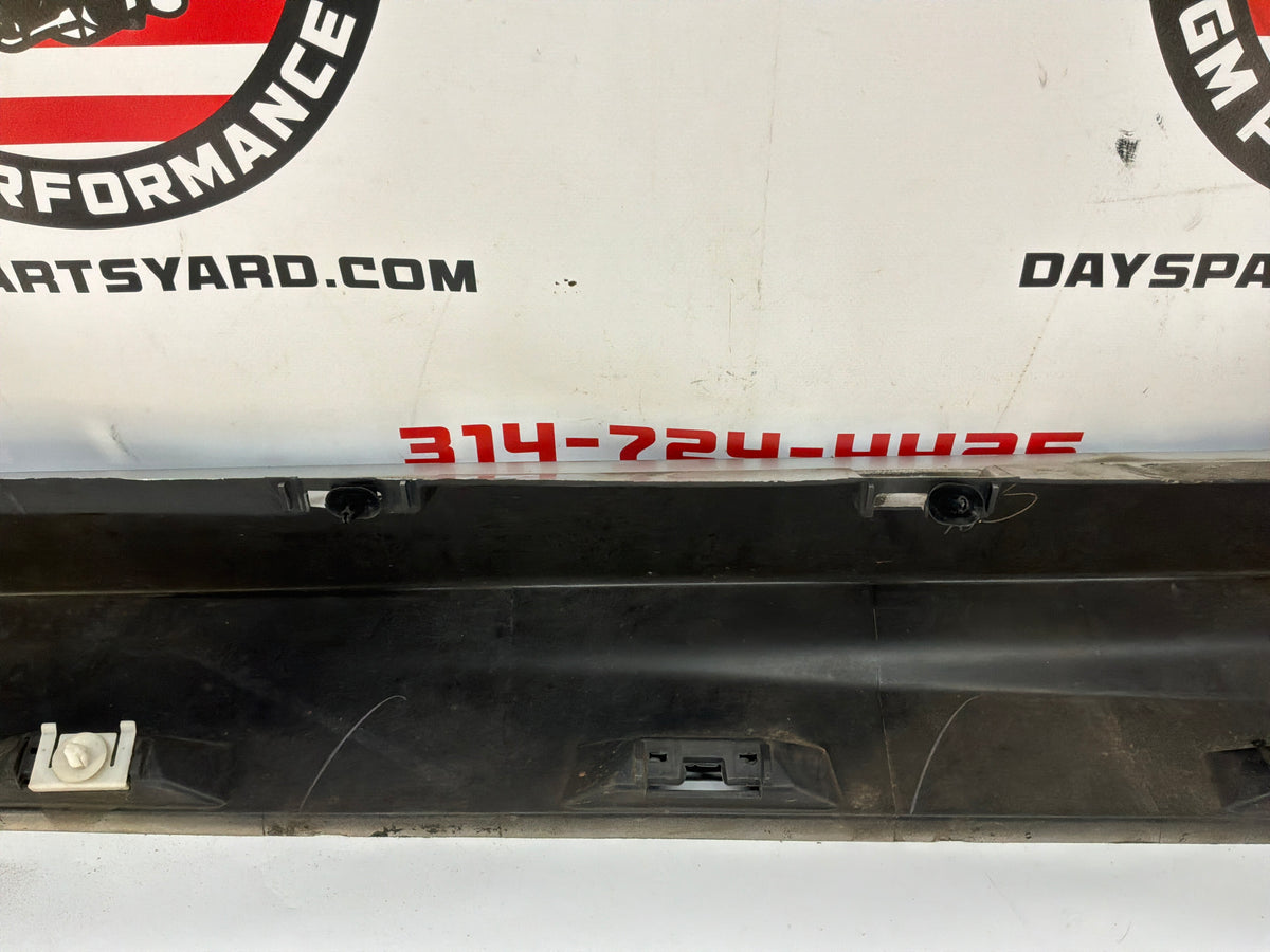 2014 Chevy SS Sedan RH Passenger Rocker Molding Side Skirt Panel Trim Silver OEM