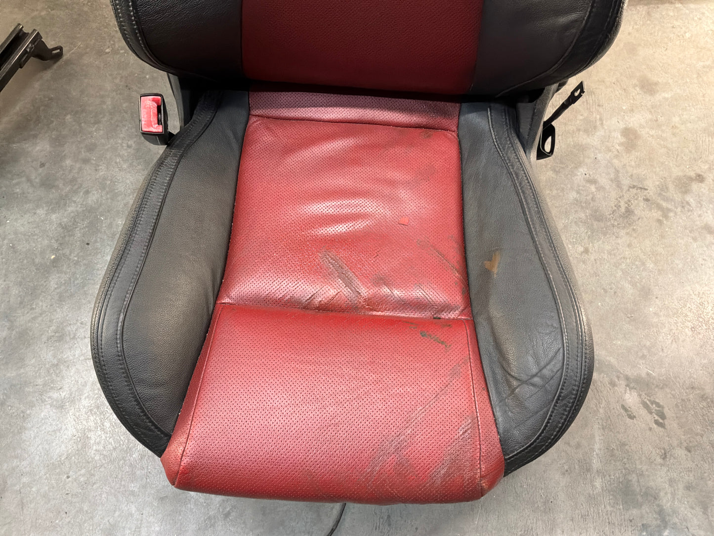 2008 Pontiac G8 GT Seats Fronts and Rear Red and Black Leather OEM