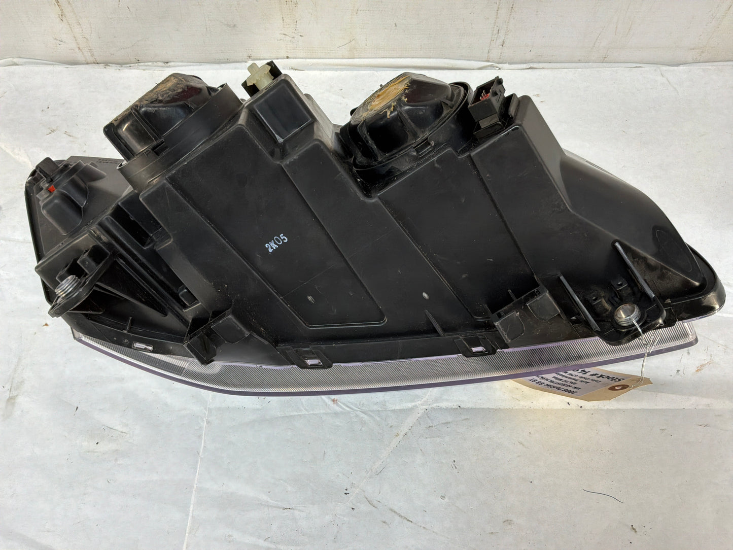 2008 Pontiac G8 Base LH Driver Headlights Head Light Lamps OEM