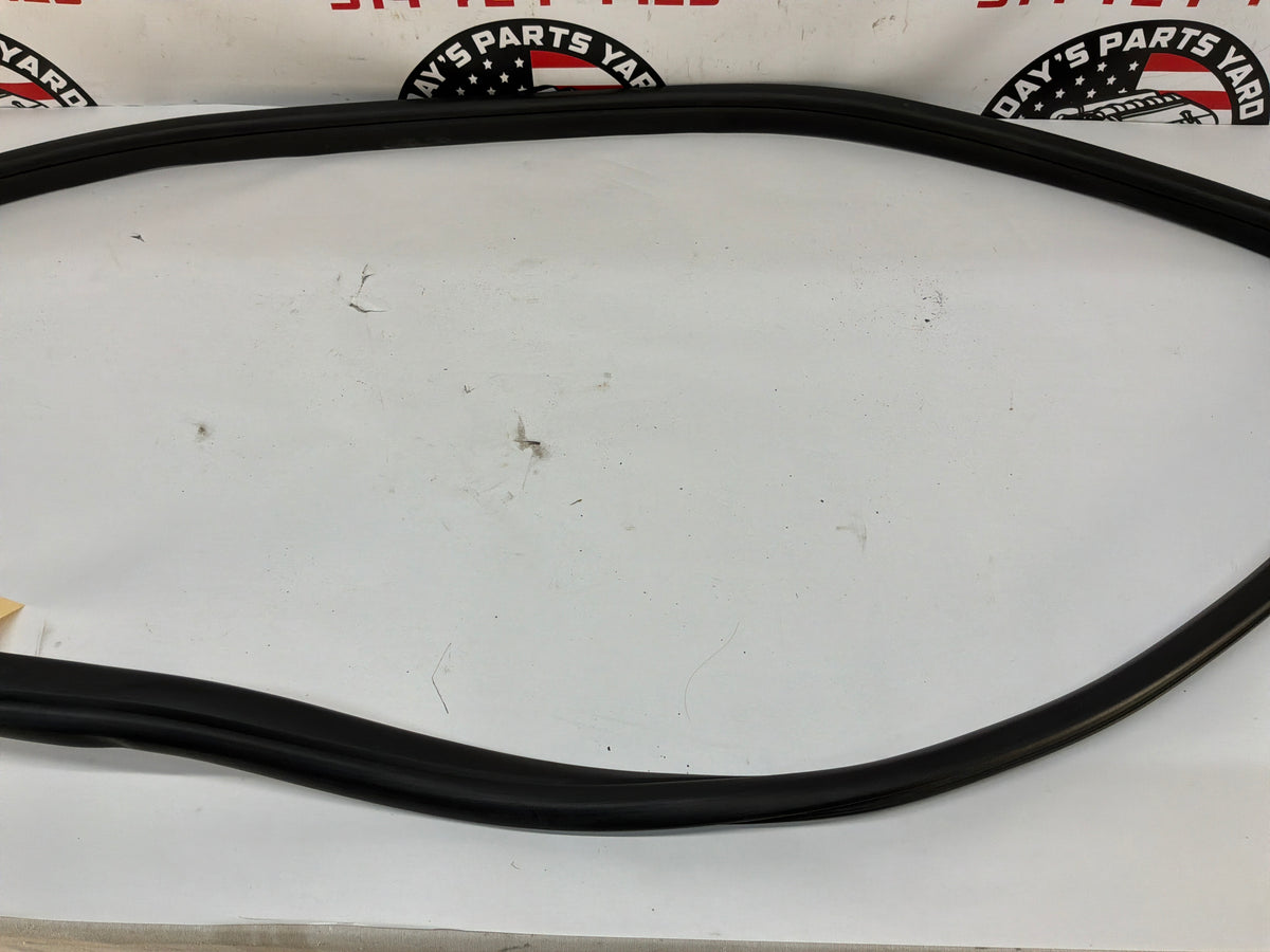 2015 Chevy SS Sedan LH Driver Front Door Weather Strip Rubber Seal OEM