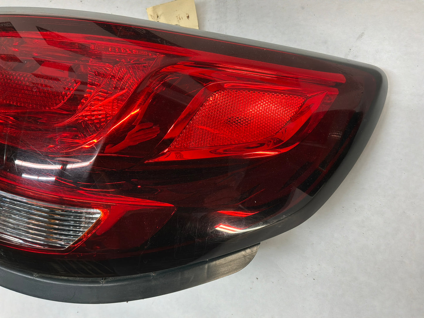 2015 Chevy SS Sedan RH Passenger Outer Tail Light Taillight Stop Lamp OEM