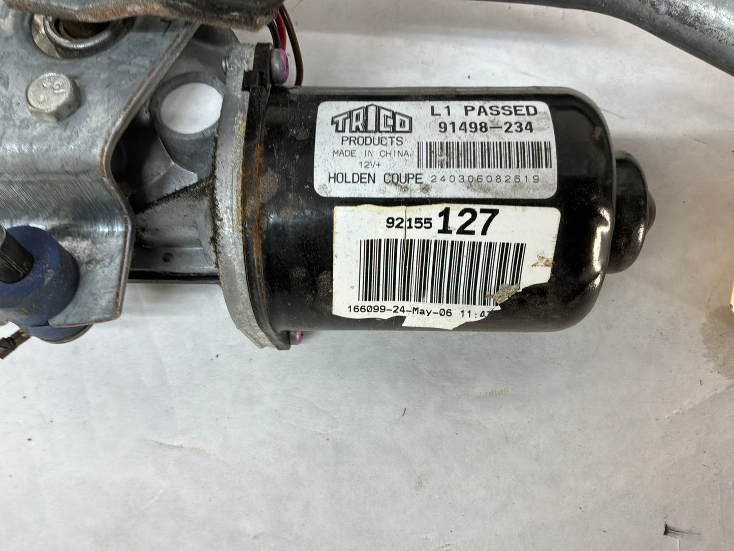 2006 Pontiac GTO Wiper Motor Transmission Linkage Assembly OEM
