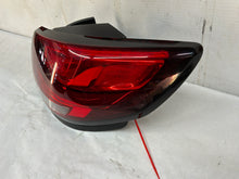 Rh taillight - Day's Parts Yard