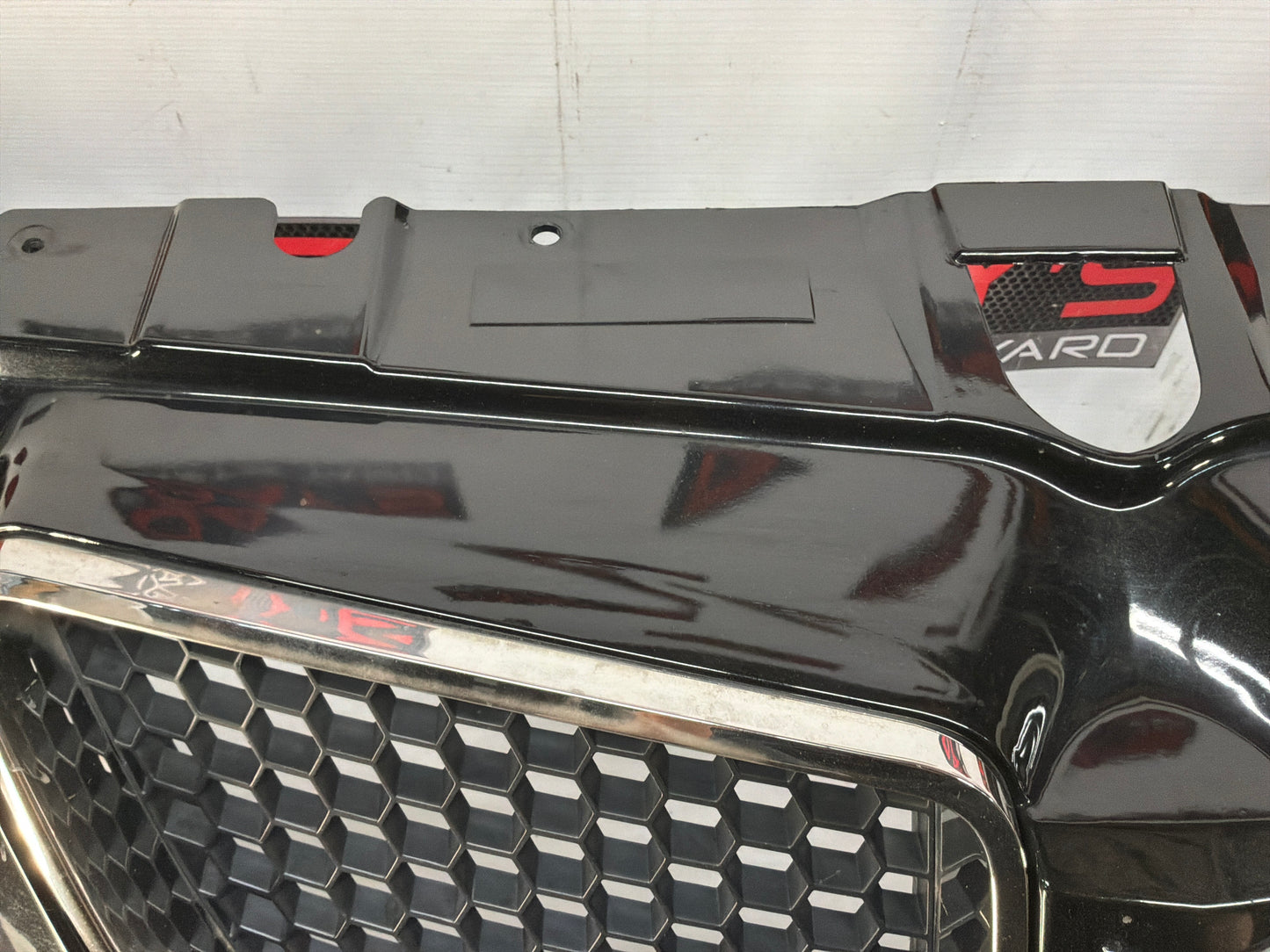 2008 Pontiac G8 GT Front Bumper Cover Fascia Assembly Grilles OEM
