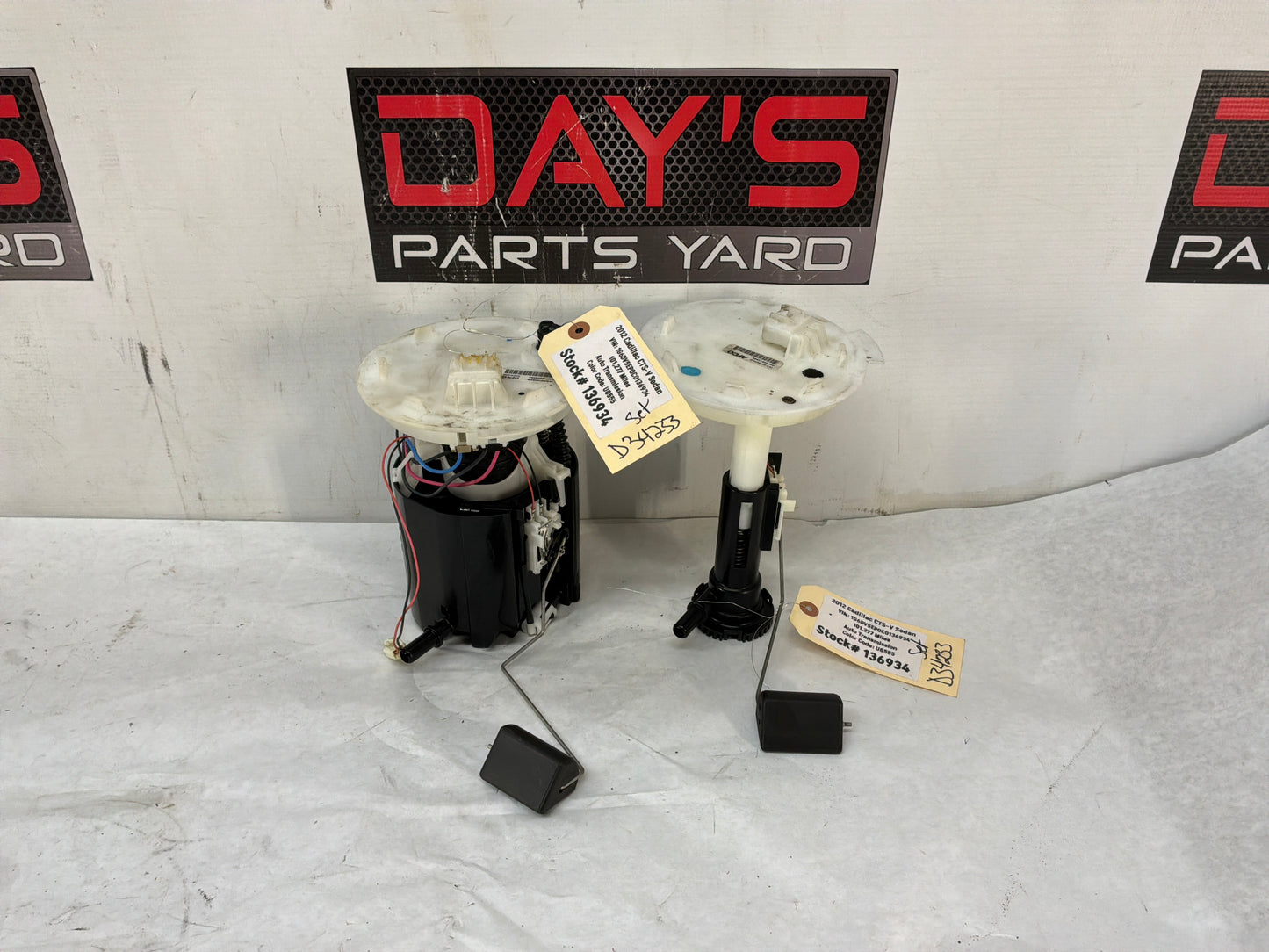 Fuel pump and level - Day's Parts Yard