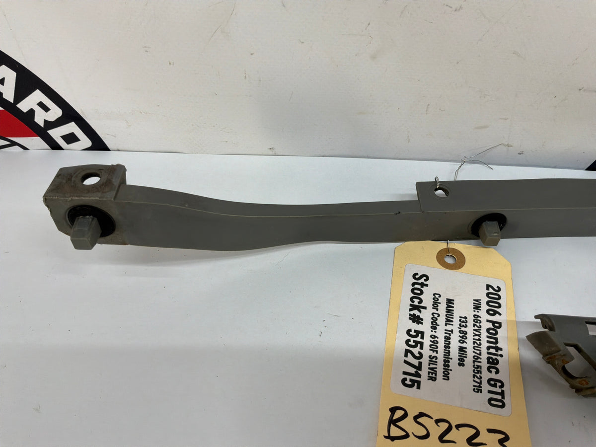 2006 Pontiac GTO Rear Bumper Brackets Guides Set 3 Piece OEM