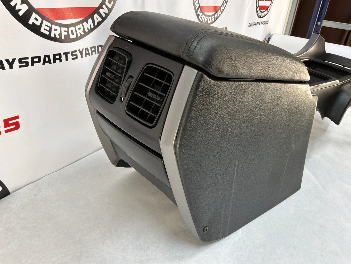 2006 Pontiac GTO Center Console Arm Rest Assembly OEM