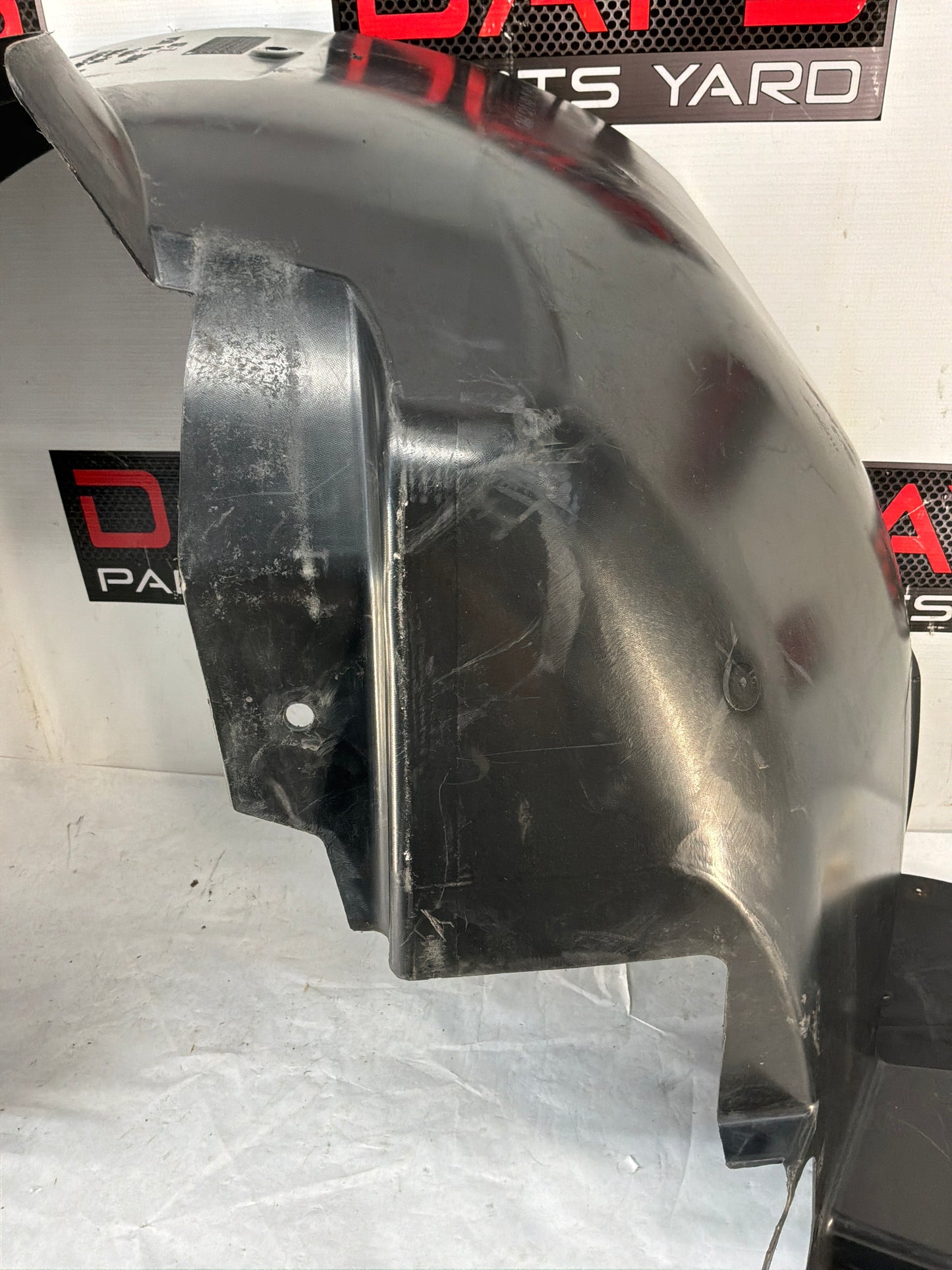 2014 Chevy Camaro ZL1 LH Driver Front Fender Wheel House Well Liner OEM