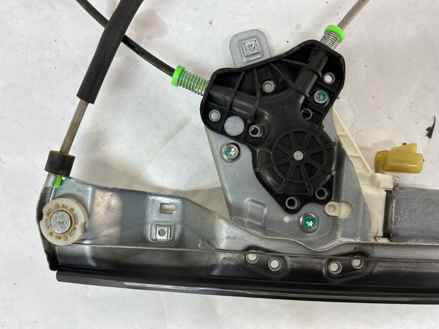 2008 Pontiac G8 GT LH Driver Front Door Window Regulator Motor OEM