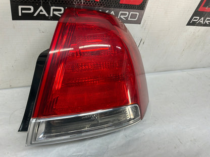 Rh taillight - Day's Parts Yard