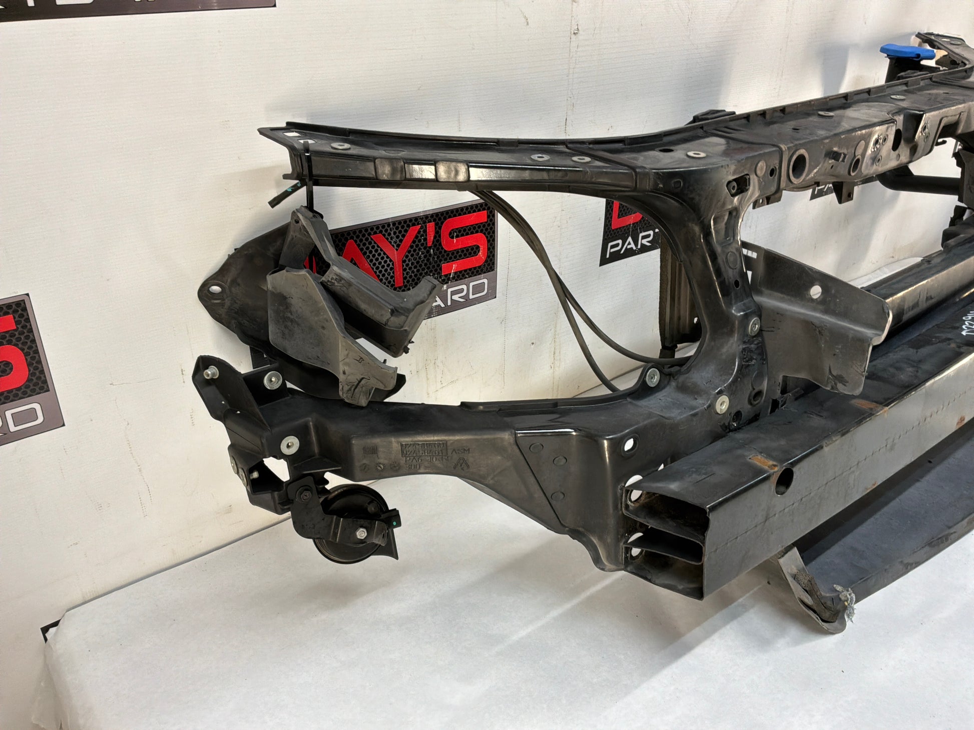 Radiator core support - Day's Parts Yard