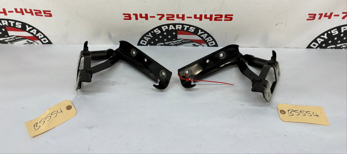 2013 Chevy Camaro ZL1 RH & LH Hood Hinge OEM