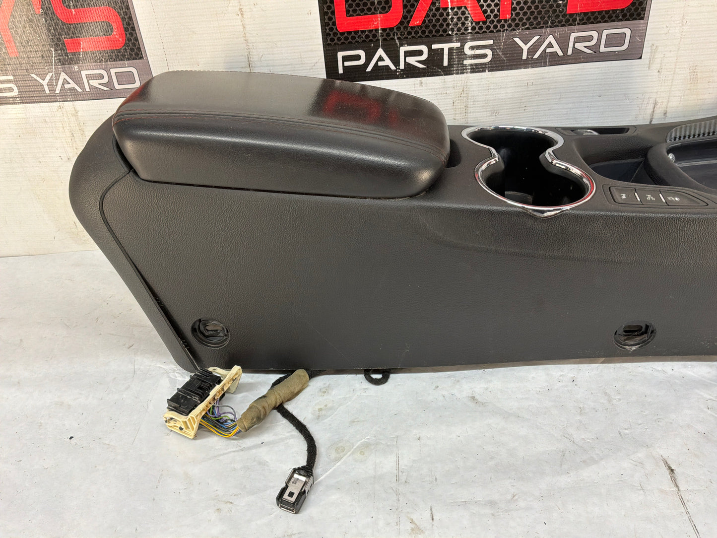 2014-2017 Chevy SS Sedan Caprice PPV Center Console Arm Rest OEM