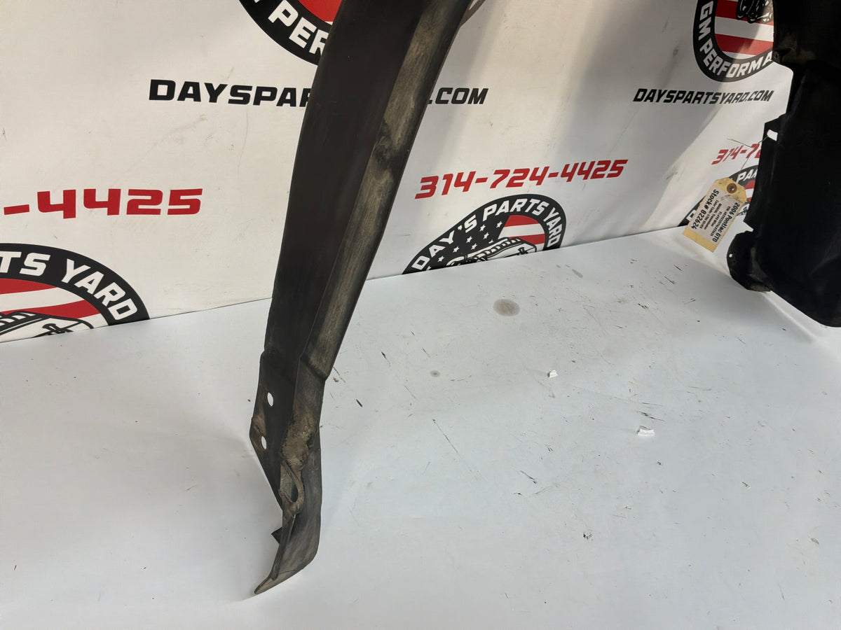 2006 Pontiac GTO LH Driver Front Fender Wheel House Well Liner OEM