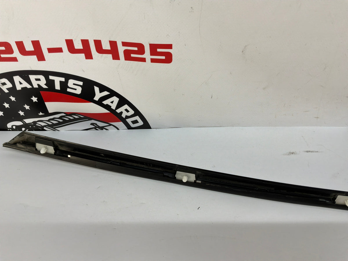 2009 Cadillac CTS-V LH Driver Roof Top Body Side Window Reveal Trim Molding OEM
