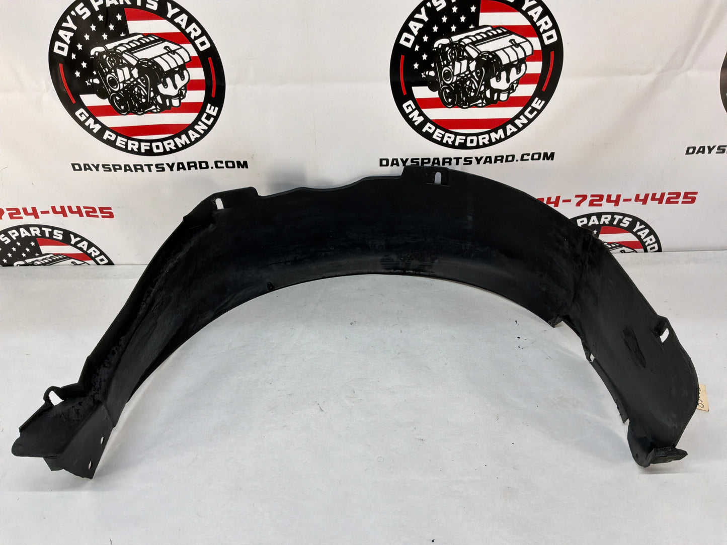 2005 Pontiac GTO LH Driver Front Fender Wheel House Well Liner OEM