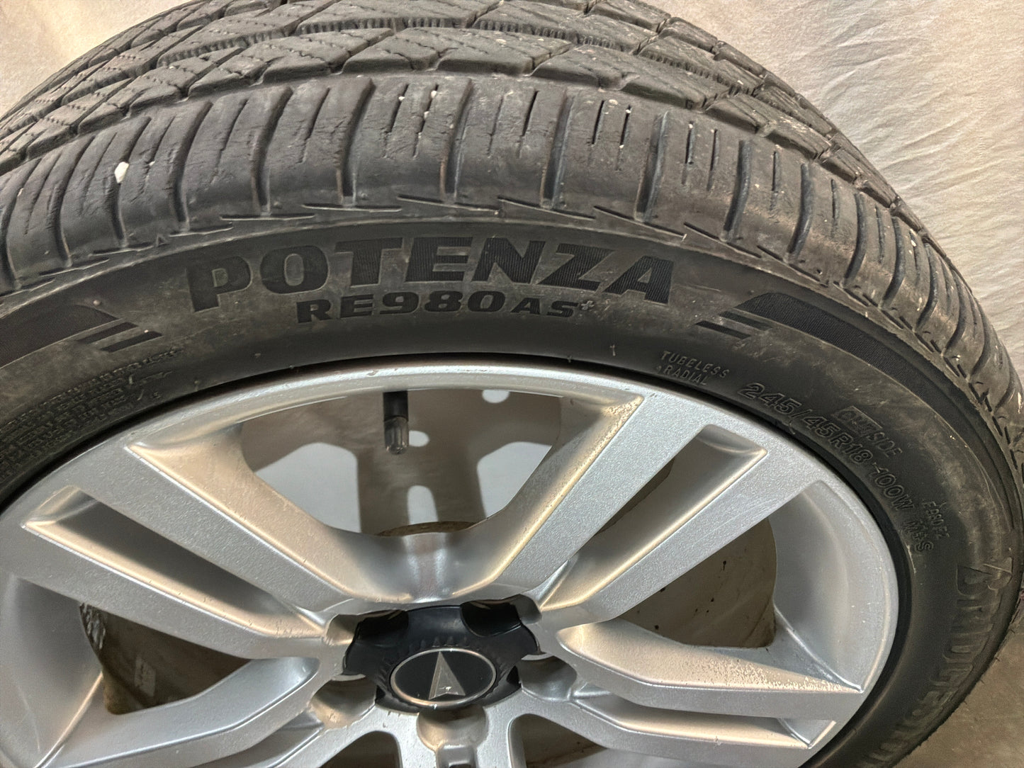 Wheels and tire - Day's Parts Yard
