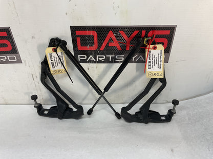 1999 Chevy C5 Corvette RH & LH Hood Hinges w/ Hood Struts OEM