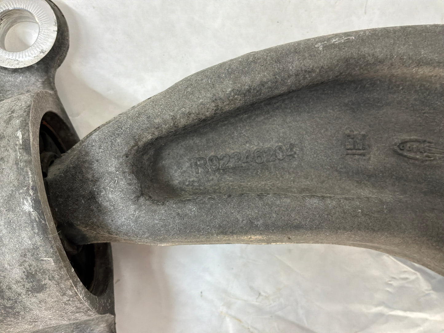 Control arm - Day's Parts Yard
