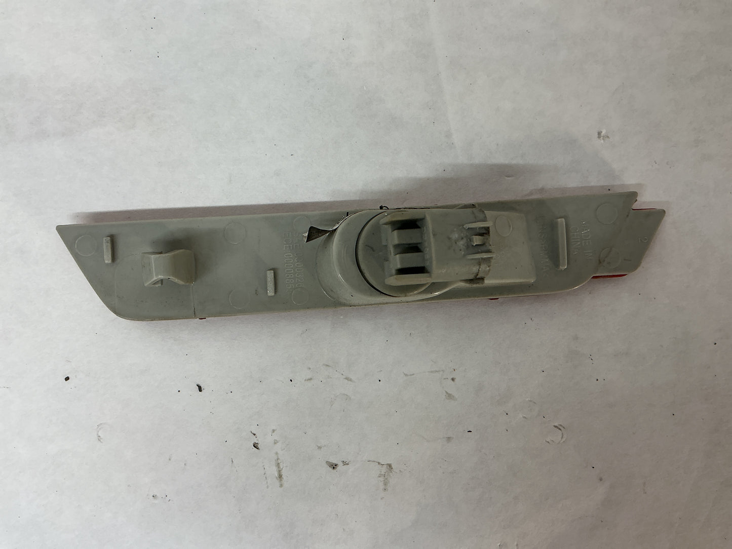 2015 Chevrolet Camaro SS 1LE Rh rear marker light