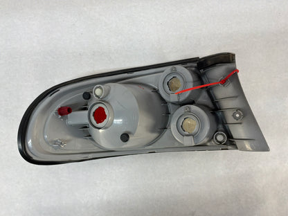 2006 Pontiac GTO RH Passenger Tail Light Taillight Lamp OEM