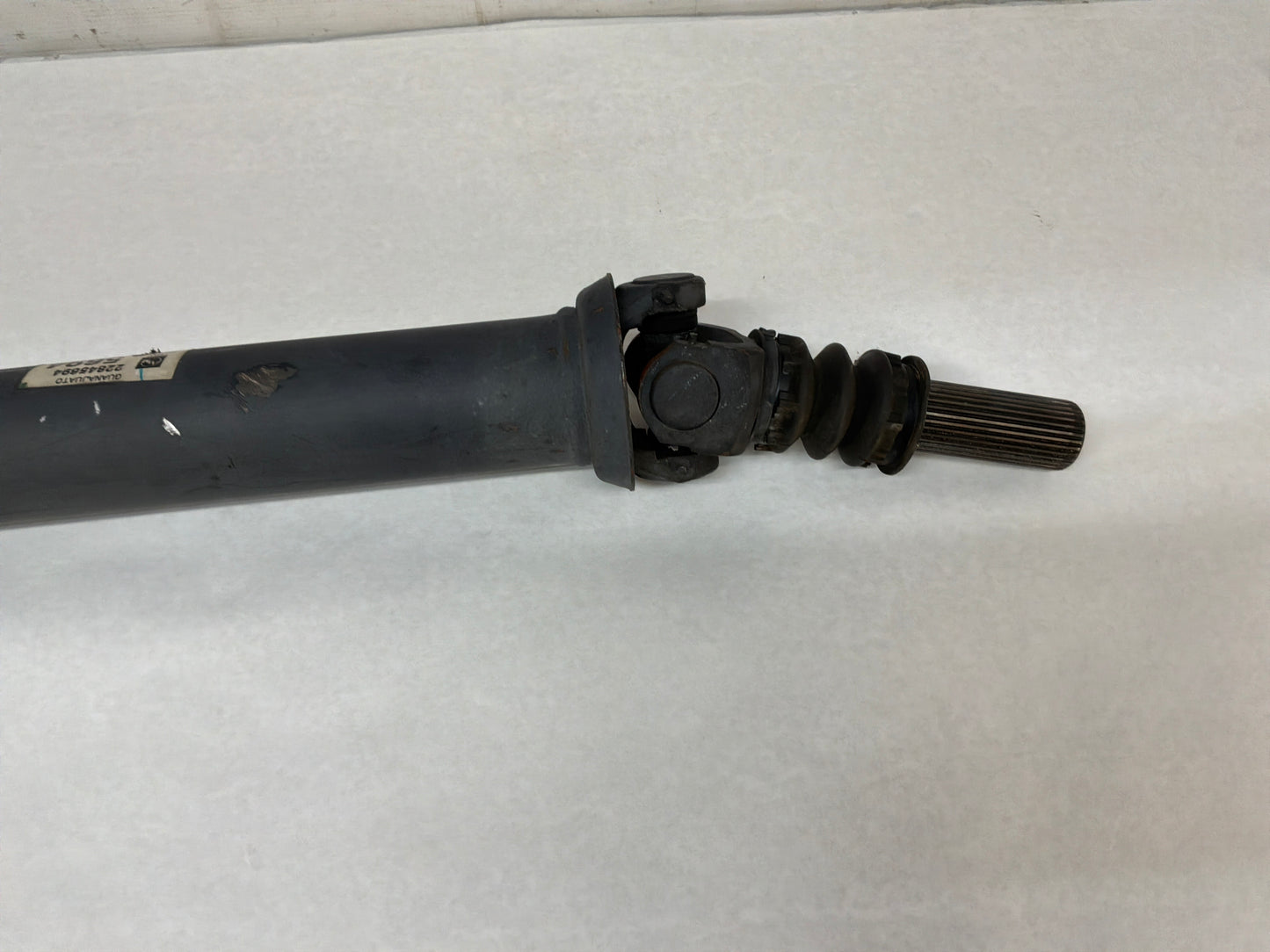 2012 Chevy Avalanche Front Drive Prop Shaft Driveshaft Assembly OEM