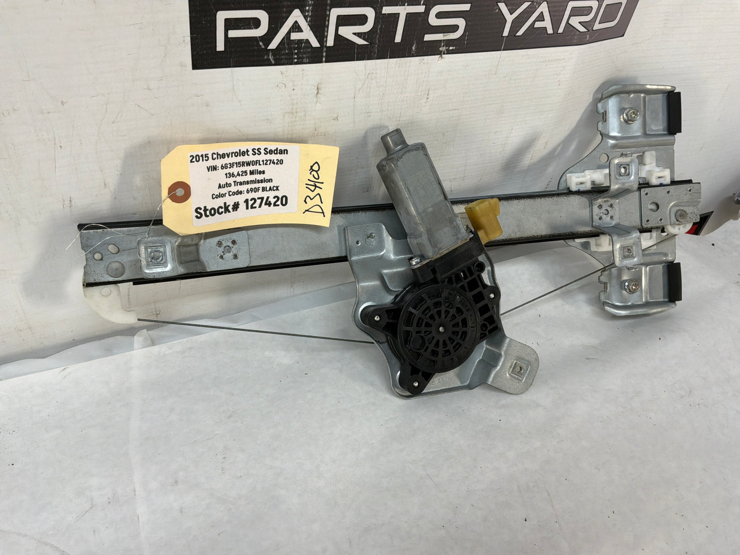 Lh rear window reg - Day's Parts Yard