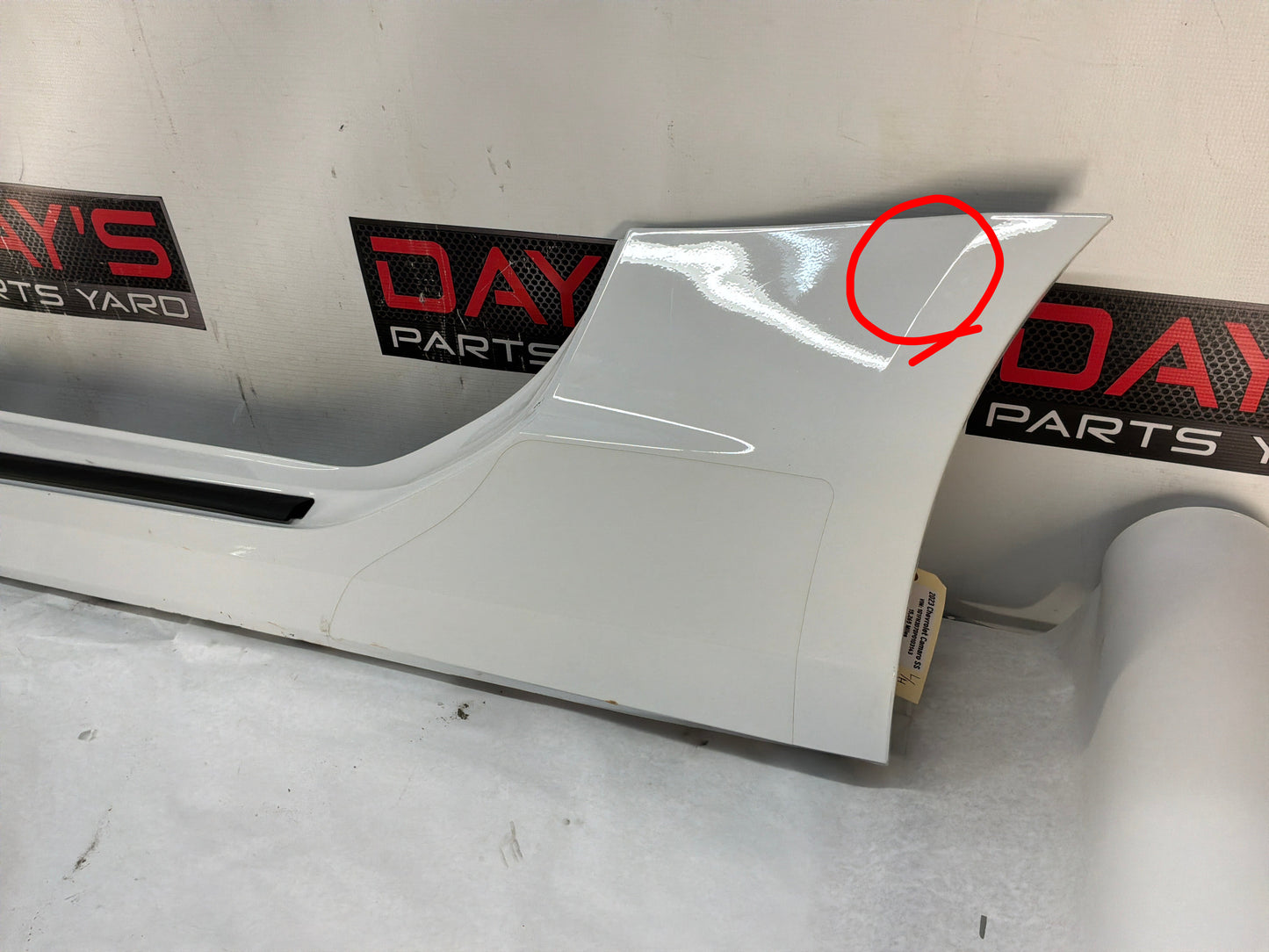 2023 Chevy Camaro SS LH Driver Rocker Molding Side Skirt Trim White OEM
