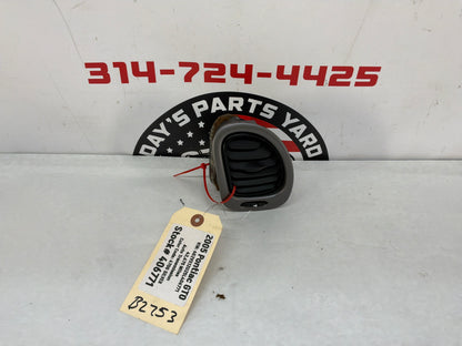 2005 Pontiac GTO RH Passenger Door Panel HVAC Vent OEM