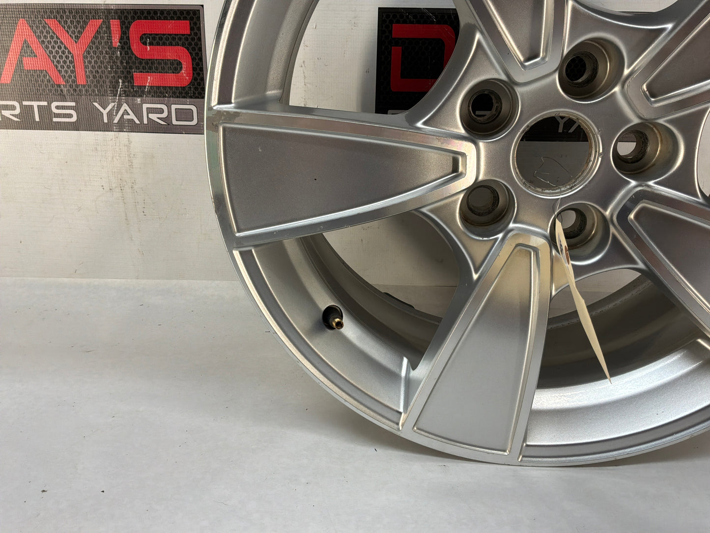 2008 Pontiac G8 GT Factory OEM Wheel 18x8 OEM