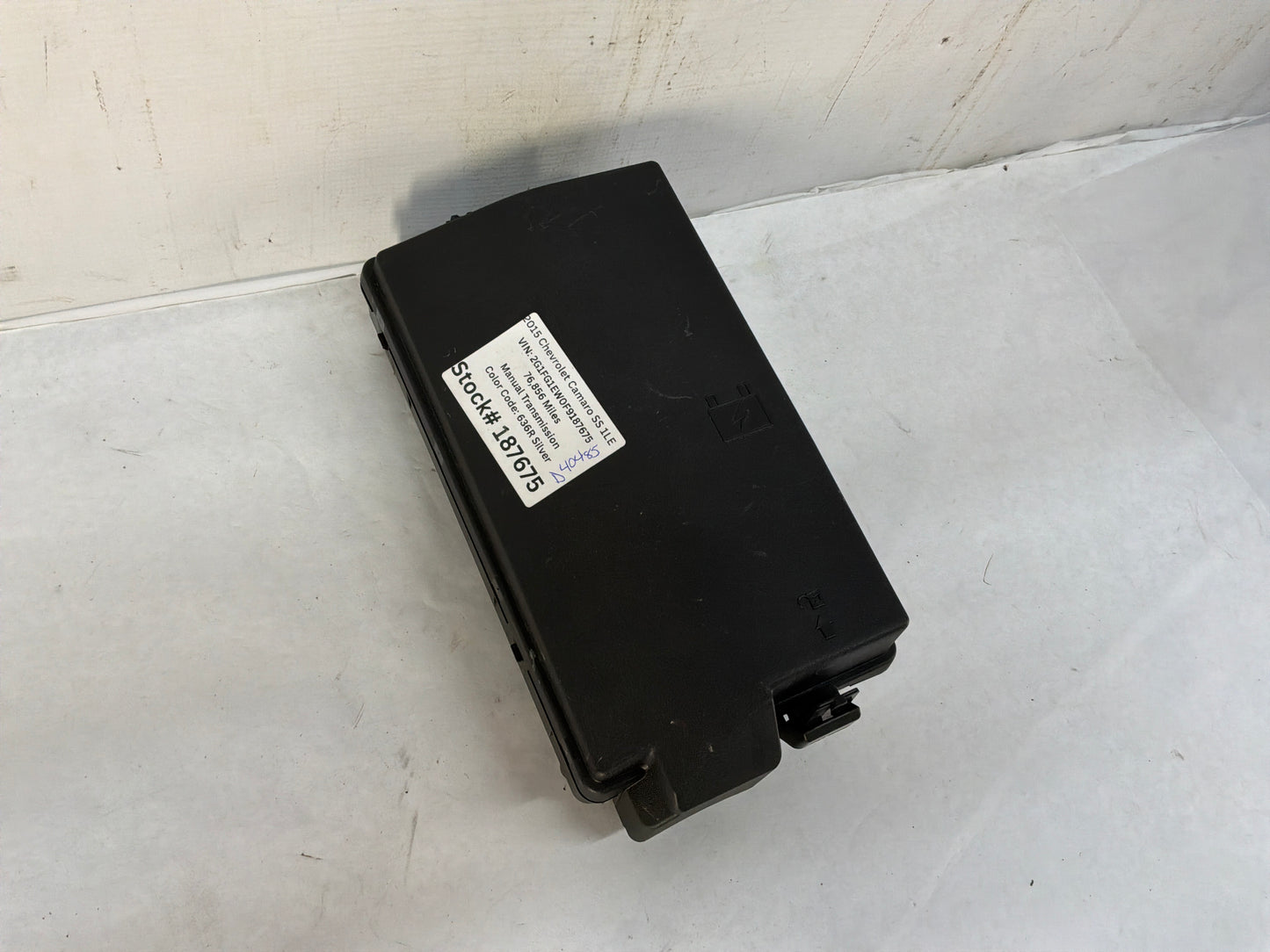 2015 Chevrolet Camaro SS 1LE Accessory Wiring Junction Fuse Relay Box Block OEM