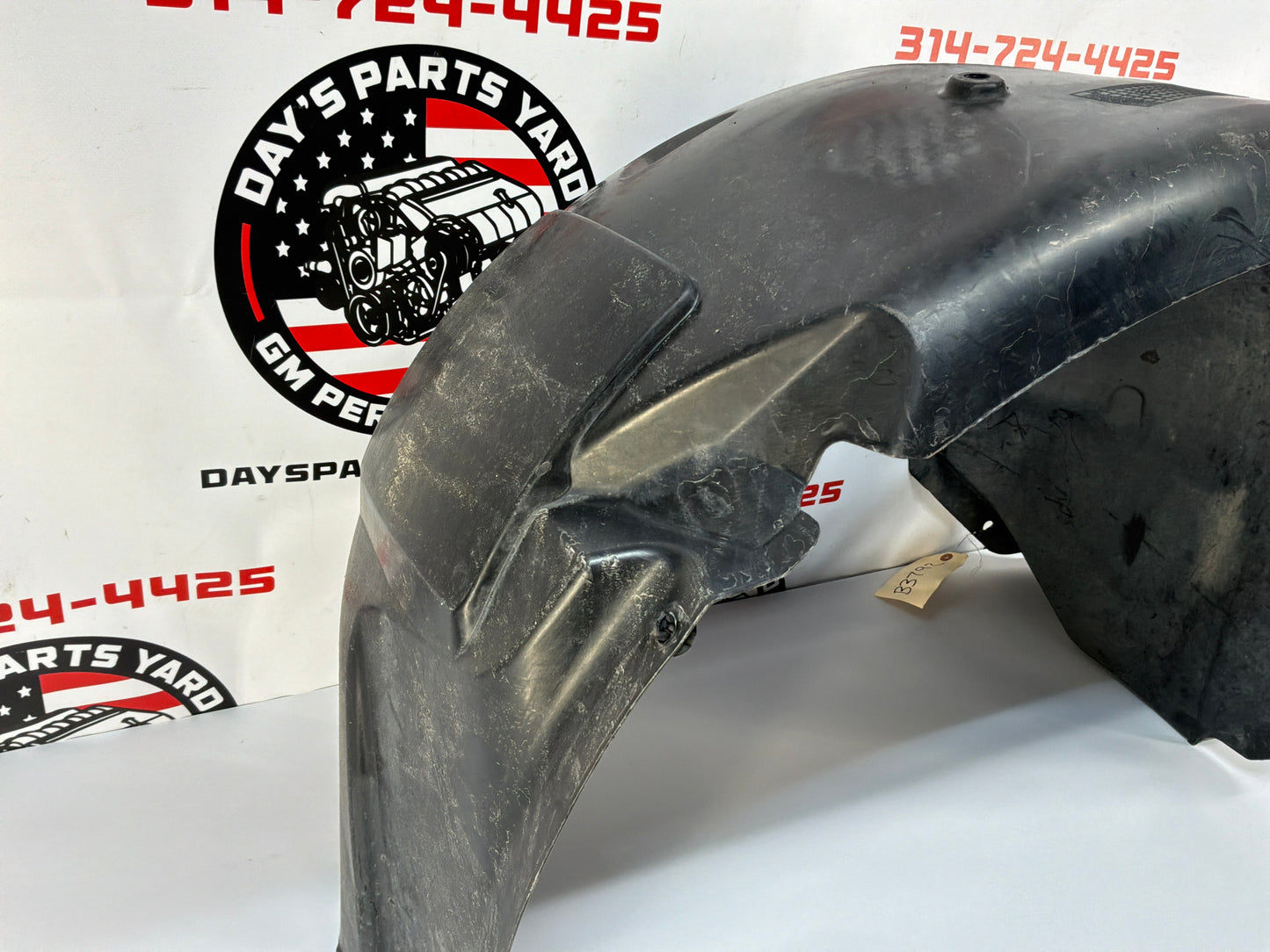 2008 Pontiac G8 GT LH Driver Front Fender Wheel Well Liner House OEM